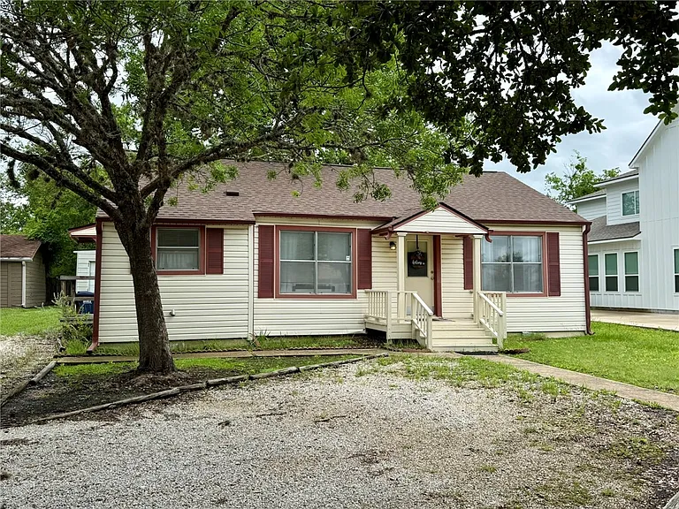 1203 Foster Ave — Photo 1