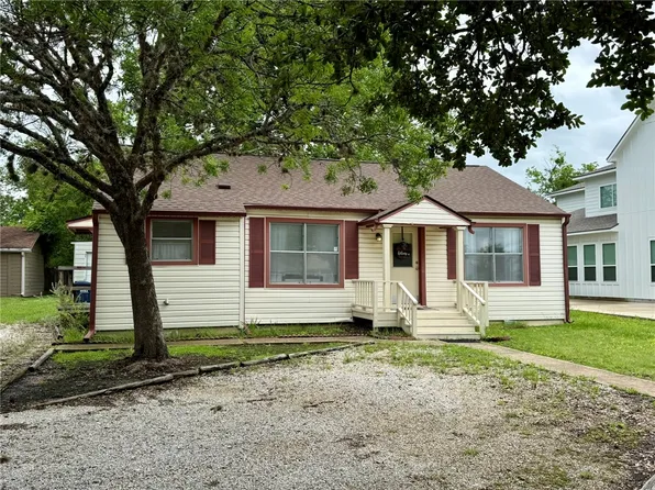 1203 Foster Ave, College Station, TX 77840