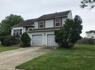 9 Clifford Ln, Marlton, NJ 08053