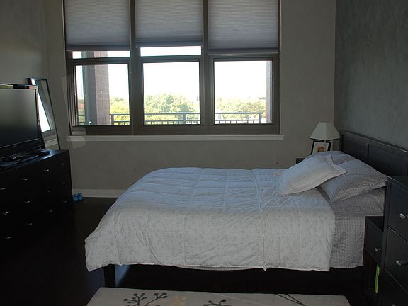 5th image of 3140 N Sheffield Ave APT 610
