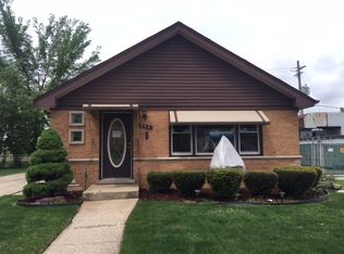 352 E Quincy St, Riverside, IL 60546