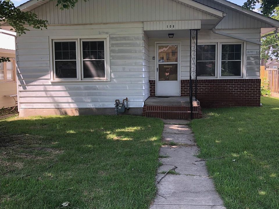 1st image of 108 W Park St