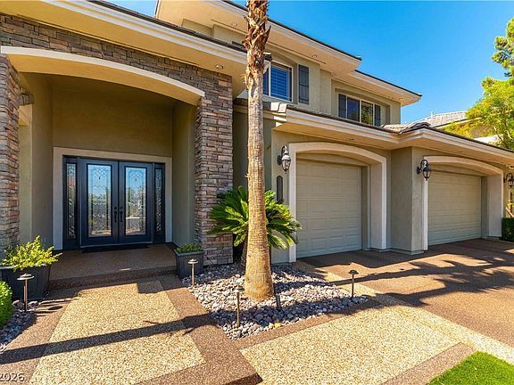 3rd image of 10100 Crescent Mesa Ln