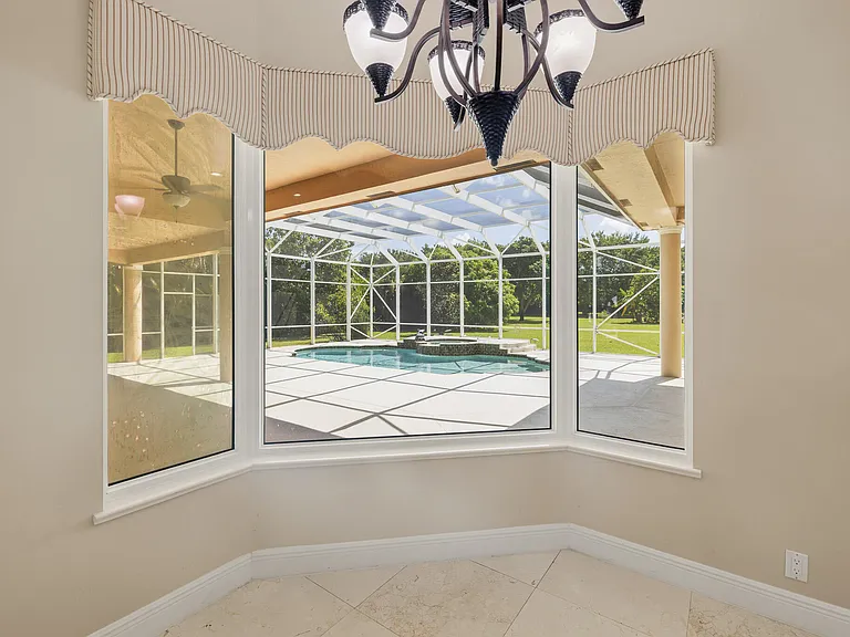 8480 Man O War Rd — Photo 10