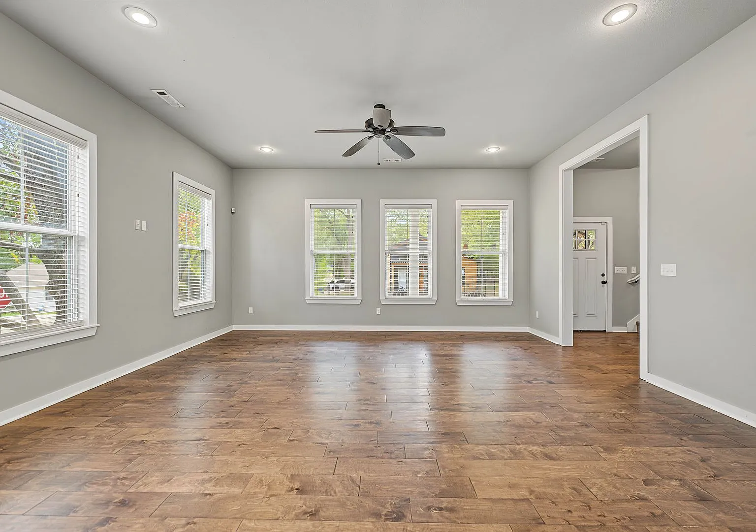 3 Bedroom Fayetteville Home Just Minutes to Dickson Street & Downtown Fayetteville — Photo 3