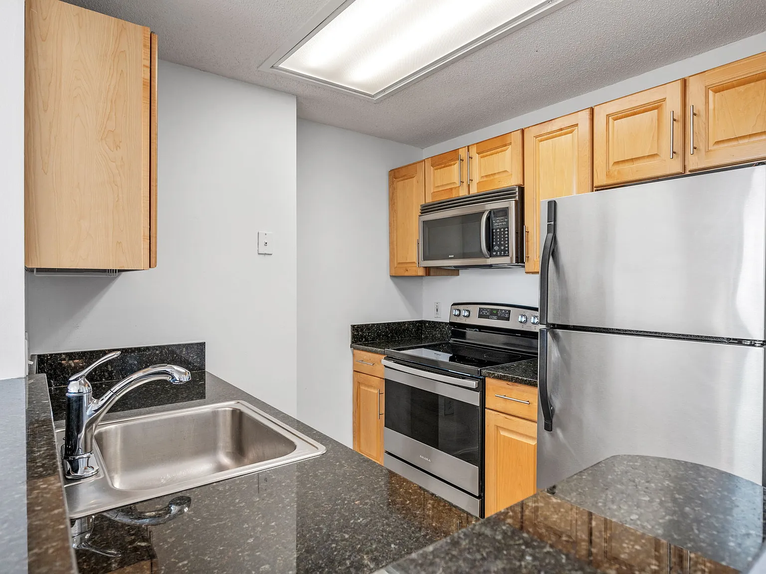 1 bed, 608 sqft, $2,895 — Photo 4