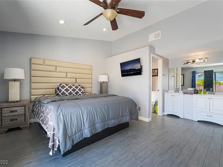 7076 Gunslinger St — Photo 18
