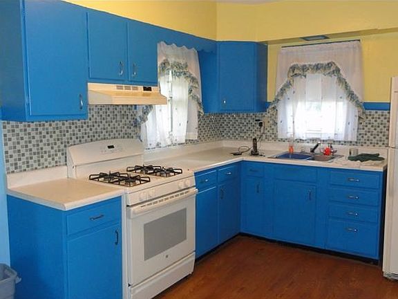 Spacious Kitchen