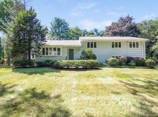 27 Warnock Dr, Westport, CT 06880