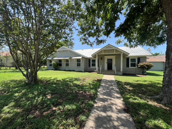 548 Waring Welfare Rd