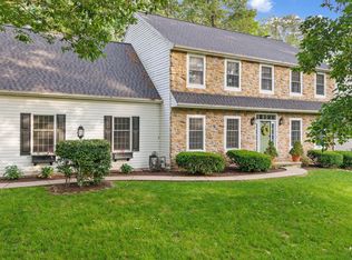 130 W Crestlyn Dr, York, PA