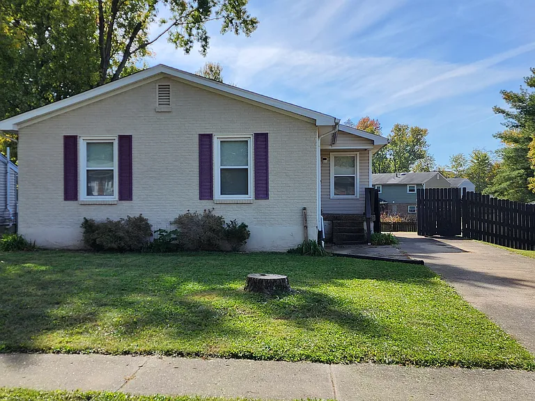 11412 Kendrick Dr — Photo 1