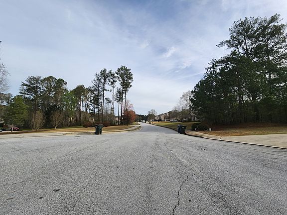 5th image of 1520 Cedar Creek Dr