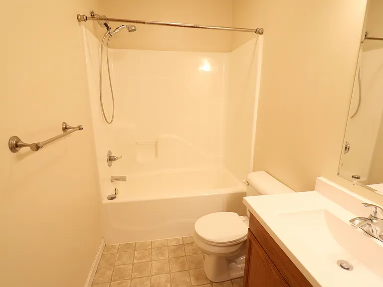 709 Main St #B — Photo 13