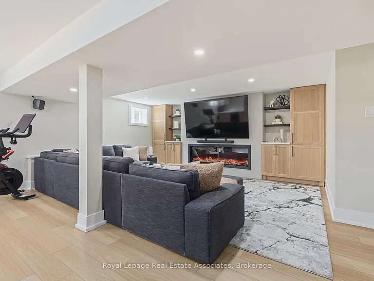 37 Windsor Rd — Photo 19