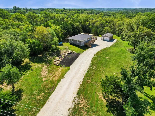 6778 G76 Hwy, New Virginia, IA 50210