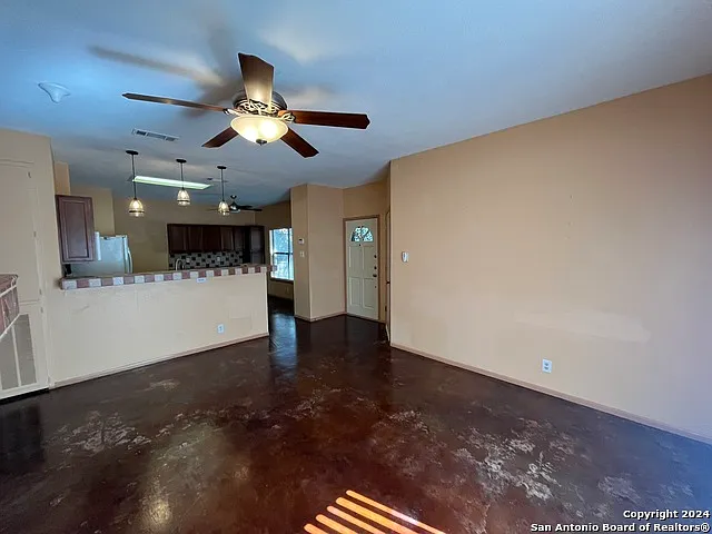 7339 Hunters Land — Photo 8