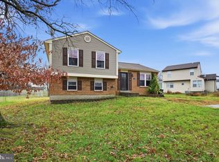 10748 Hollaway Dr, Upper Marlboro, MD 20772