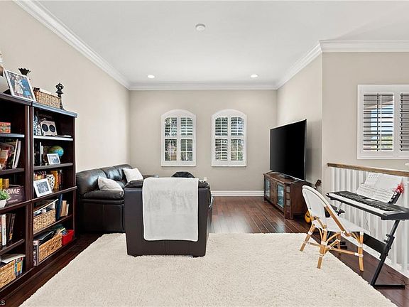 5th image of 3995 Bering CT