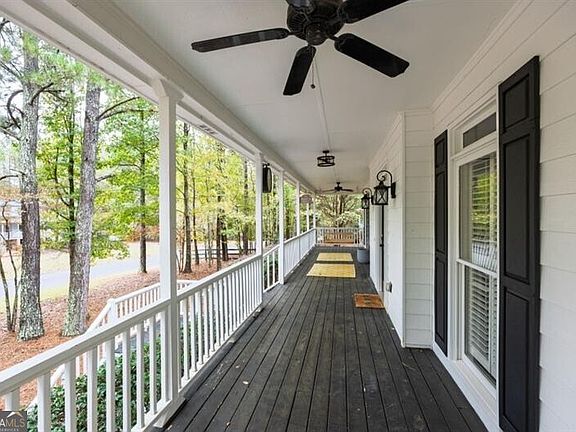 4th image of 241 Falcon Pointe Ct