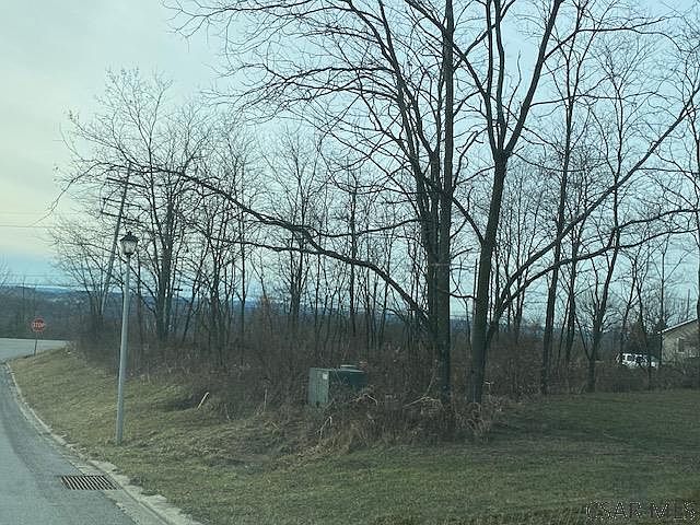 1st image of 2 Old Farm Ln #2