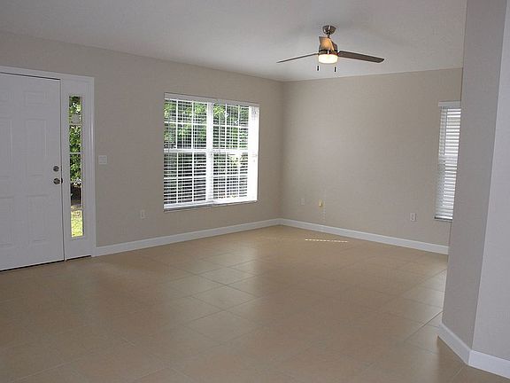 3rd image of 1526 N Brink Ave
