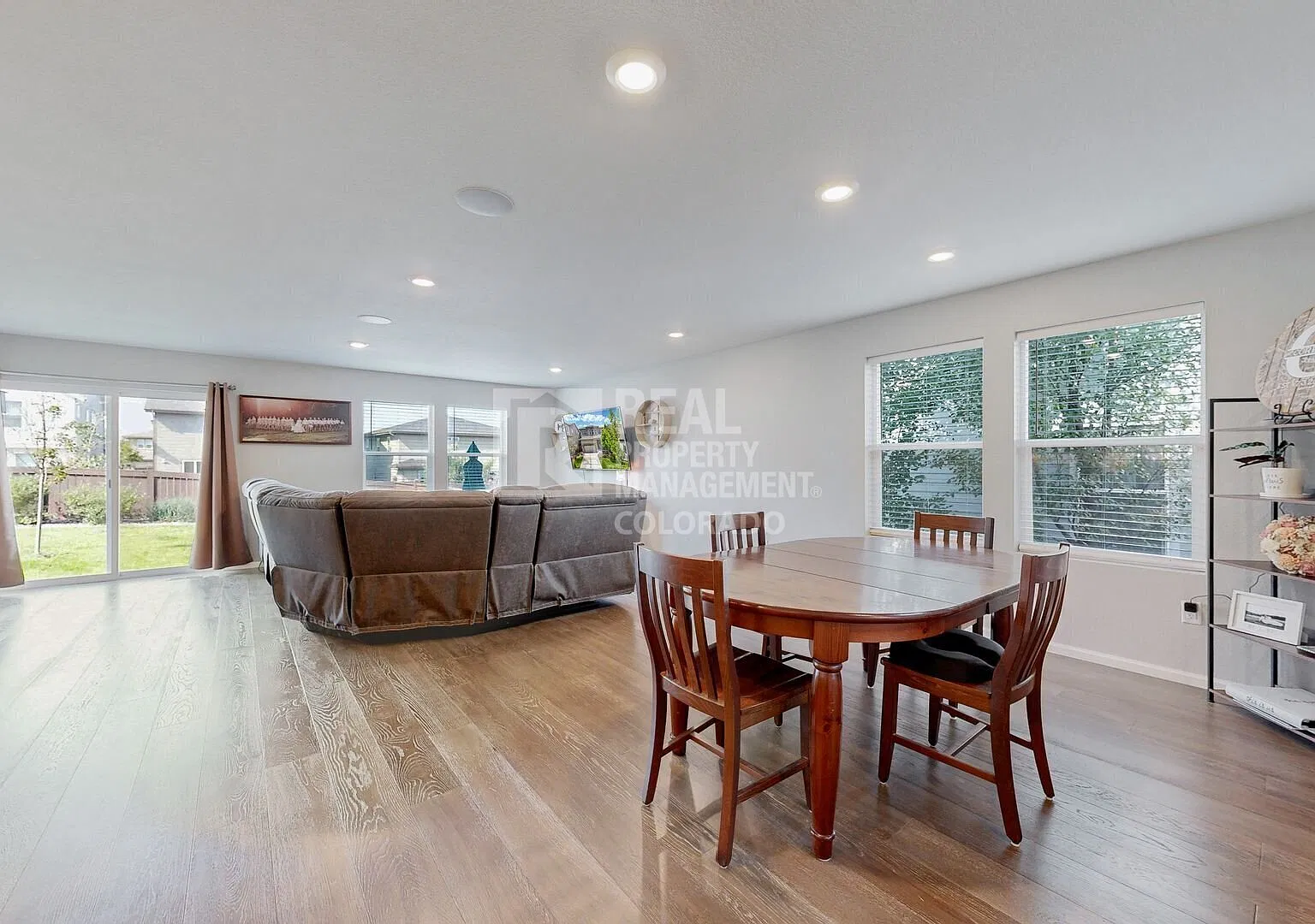 Spacious 5 Bedroom Brighton Home — Photo 3