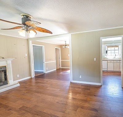 5th image of 4001 Oster Dr