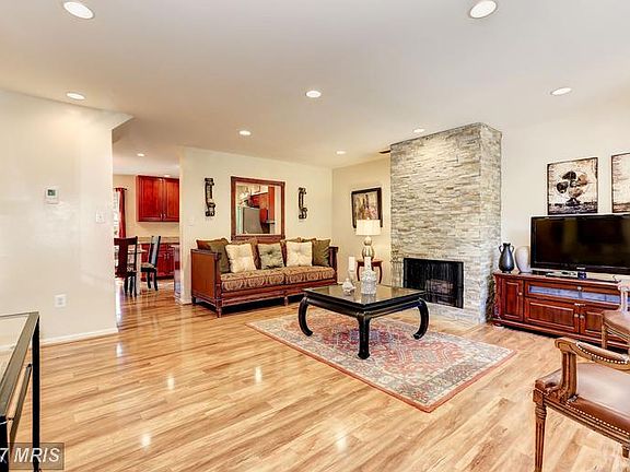 5th image of 18644 Winding Creek Pl
