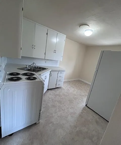 Similar flooring, not exact.
