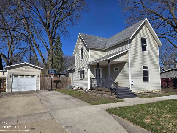 113 N Oak St, Owosso, MI 48867