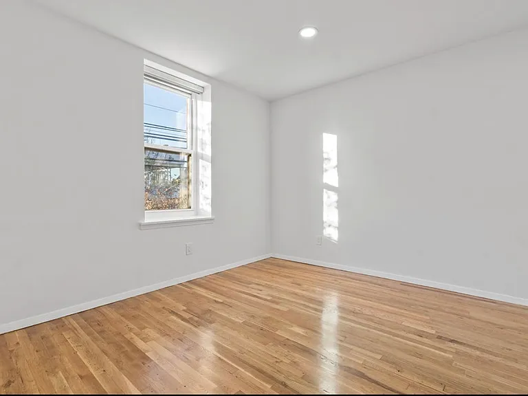 109 Grand Ave #1A — Photo 7