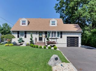 408 Inwood Rd, Linden, NJ 07036