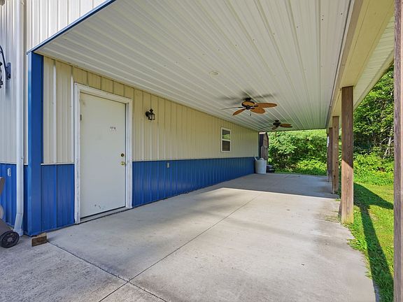 4th image of 23409 Arrow Dr
