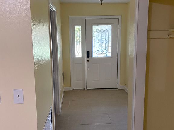 5th image of 3025 Edwards Rd