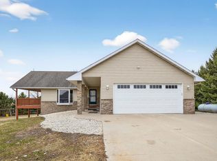 72329 320th St, Racine, MN 55967