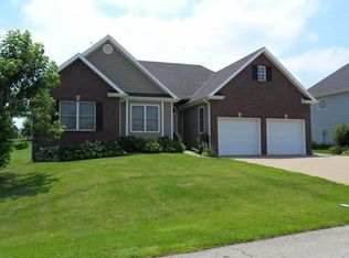 5004 Brookhaven Dr, Saint Joseph, MO 64507