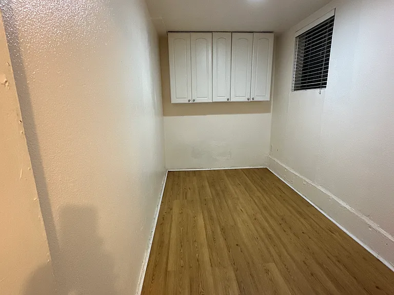 641 18th St — Photo 3
