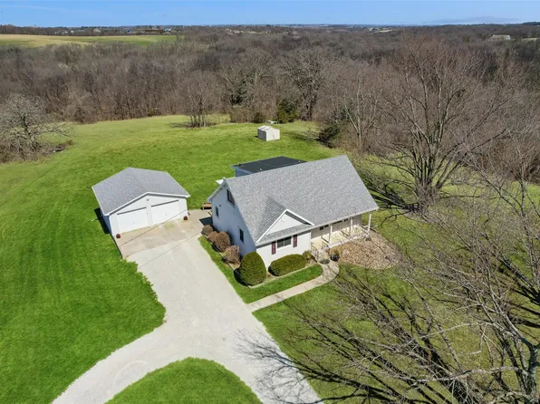 5867 Gear St, Prole, IA 50229