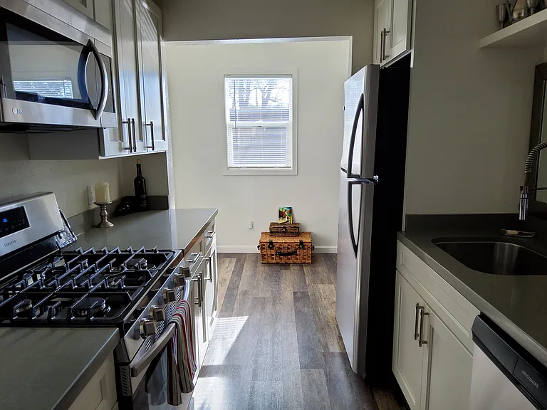 1753 Laurel St #1763 — Photo 4