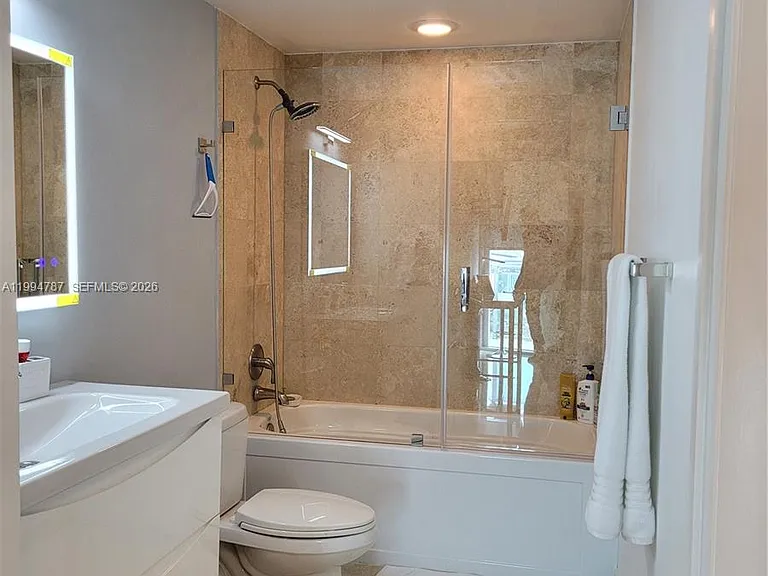 361 S Miami Ave — Photo 33