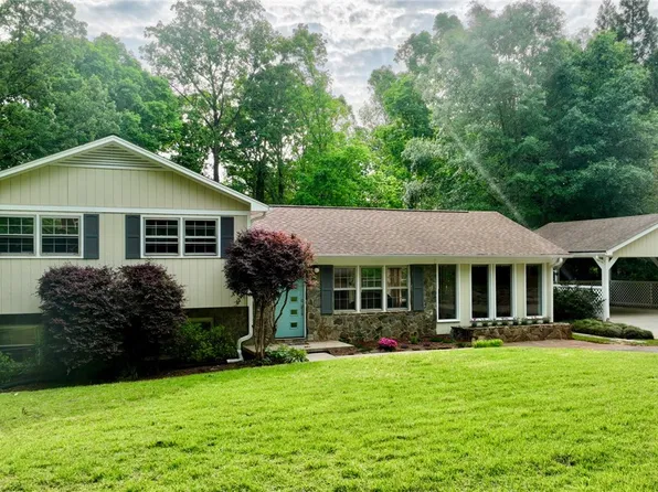 100 Shady Ln, Seneca, SC 29678