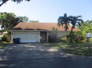8444 NW 34th Mnr, Sunrise, FL 33351
