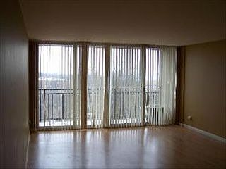 4th image of 5810 Oakwood Dr Unit 5J