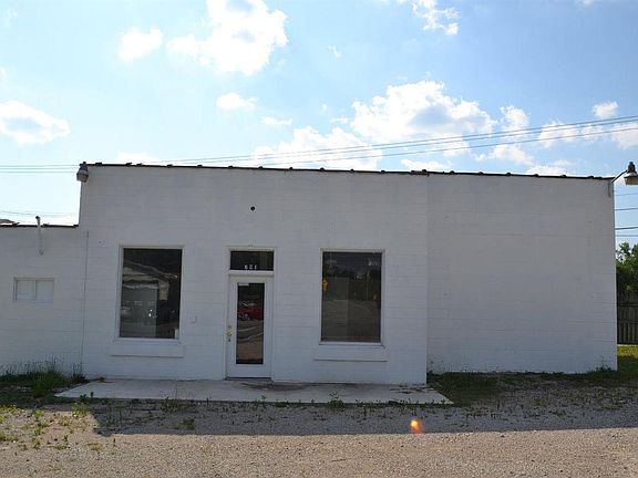 2nd image of 791 S Highway 25 W