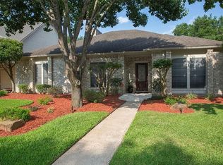 8014 Oceanside Dr, Houston, TX 77095