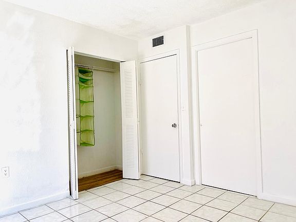 5th image of 420 NW 12th Ave APT 21