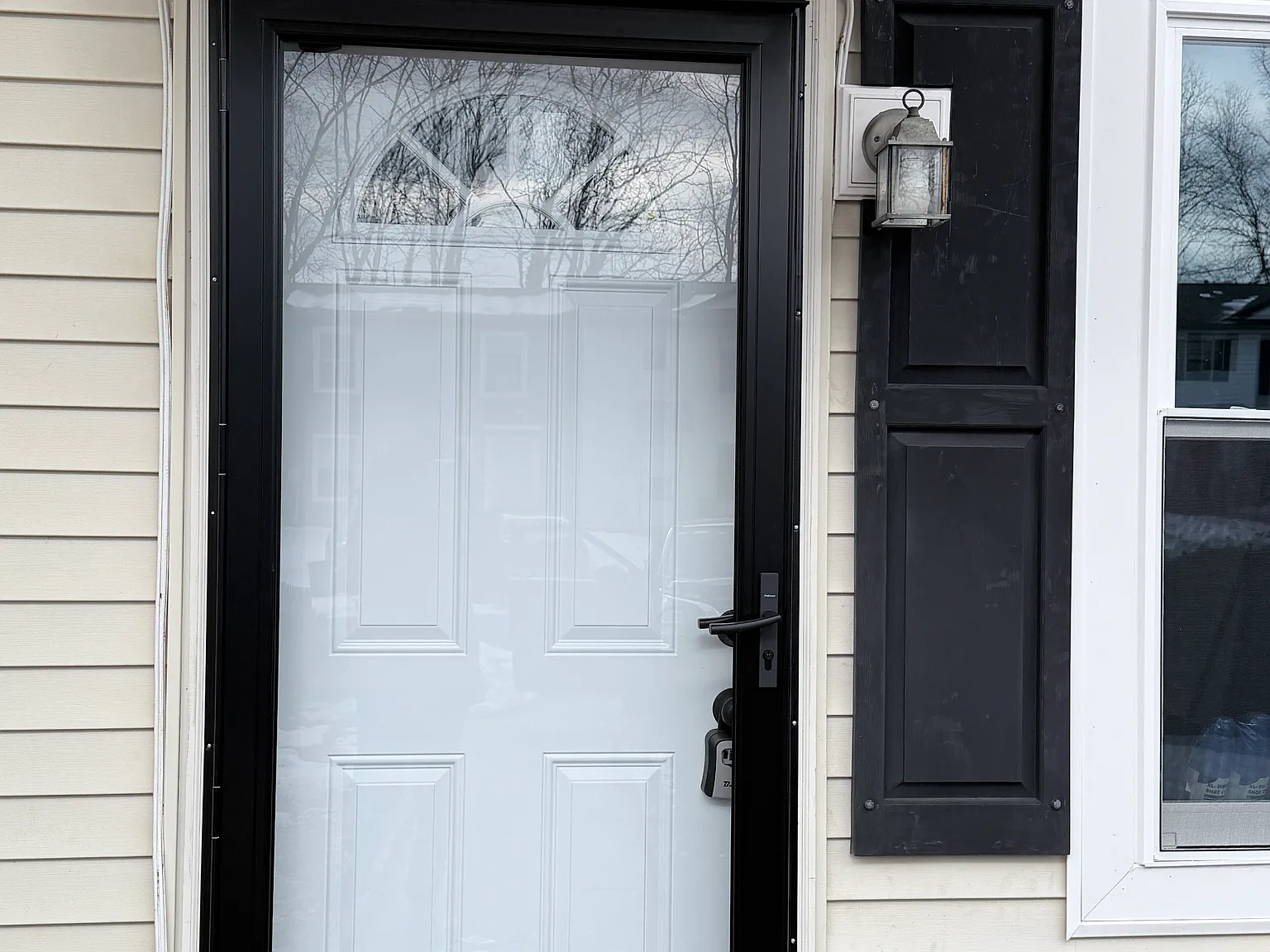 131 Hampshire Rd — Photo 1