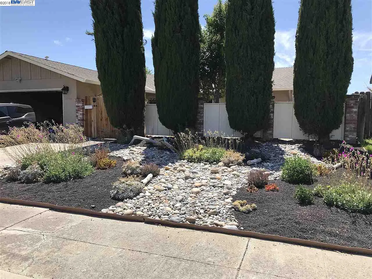 1536 Marigold Rd photo 1
