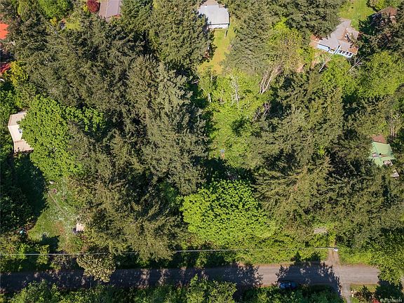 4th image of 5235 McLeod Rd